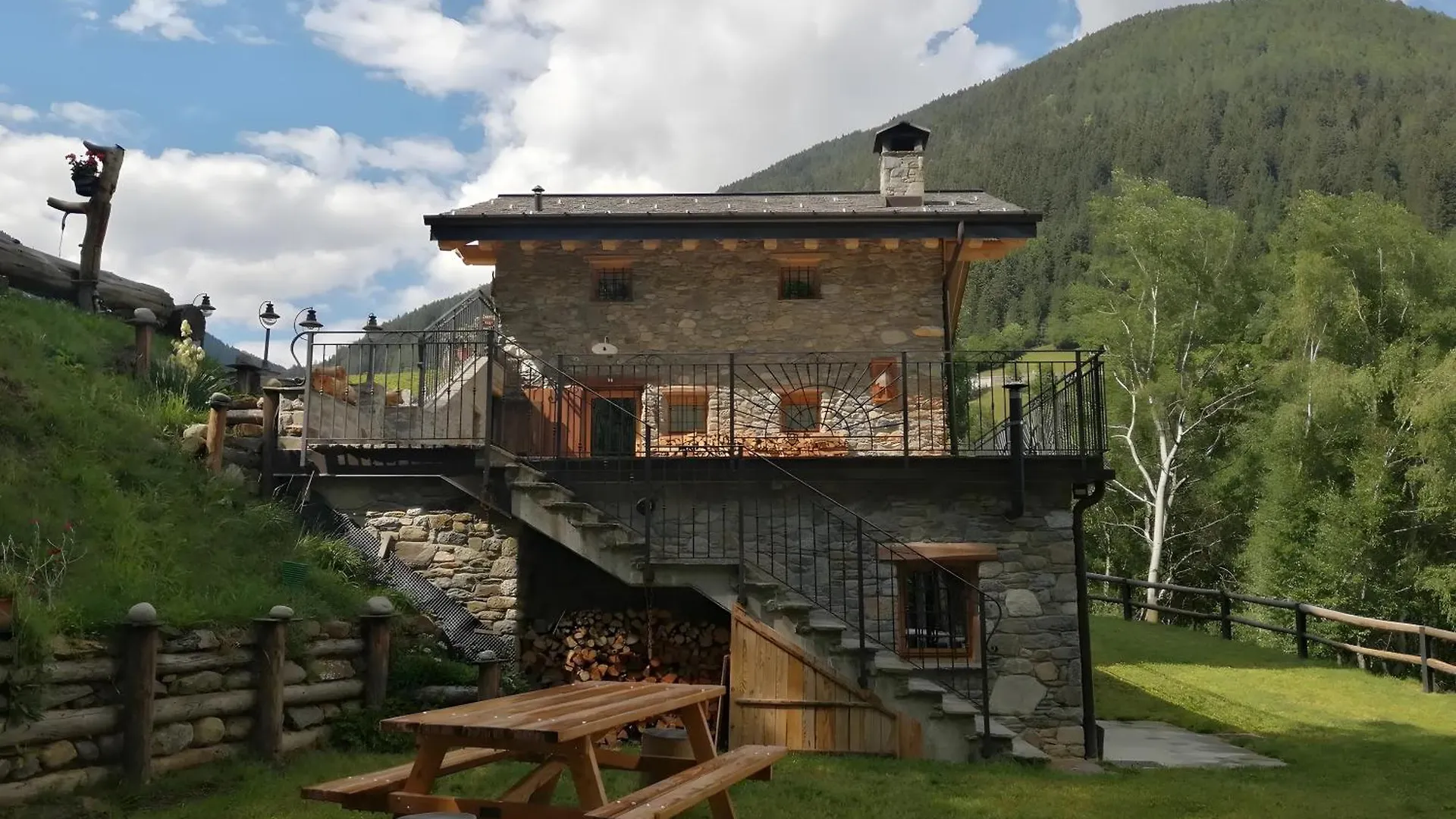 Chalet Cuore Selvatico Monno 0*,