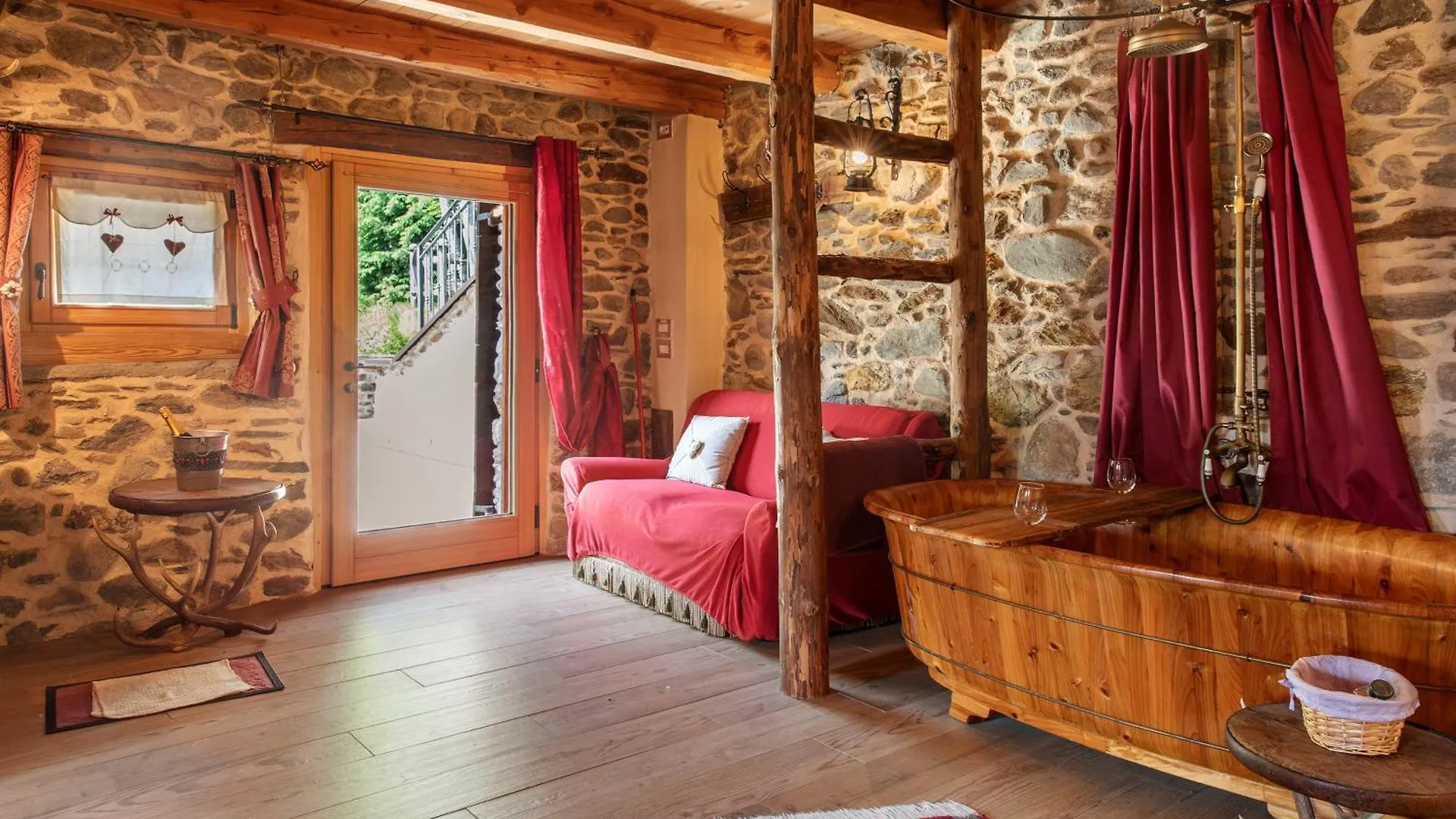 Chalet Cuore Selvatico Monno 0*,  Italien
