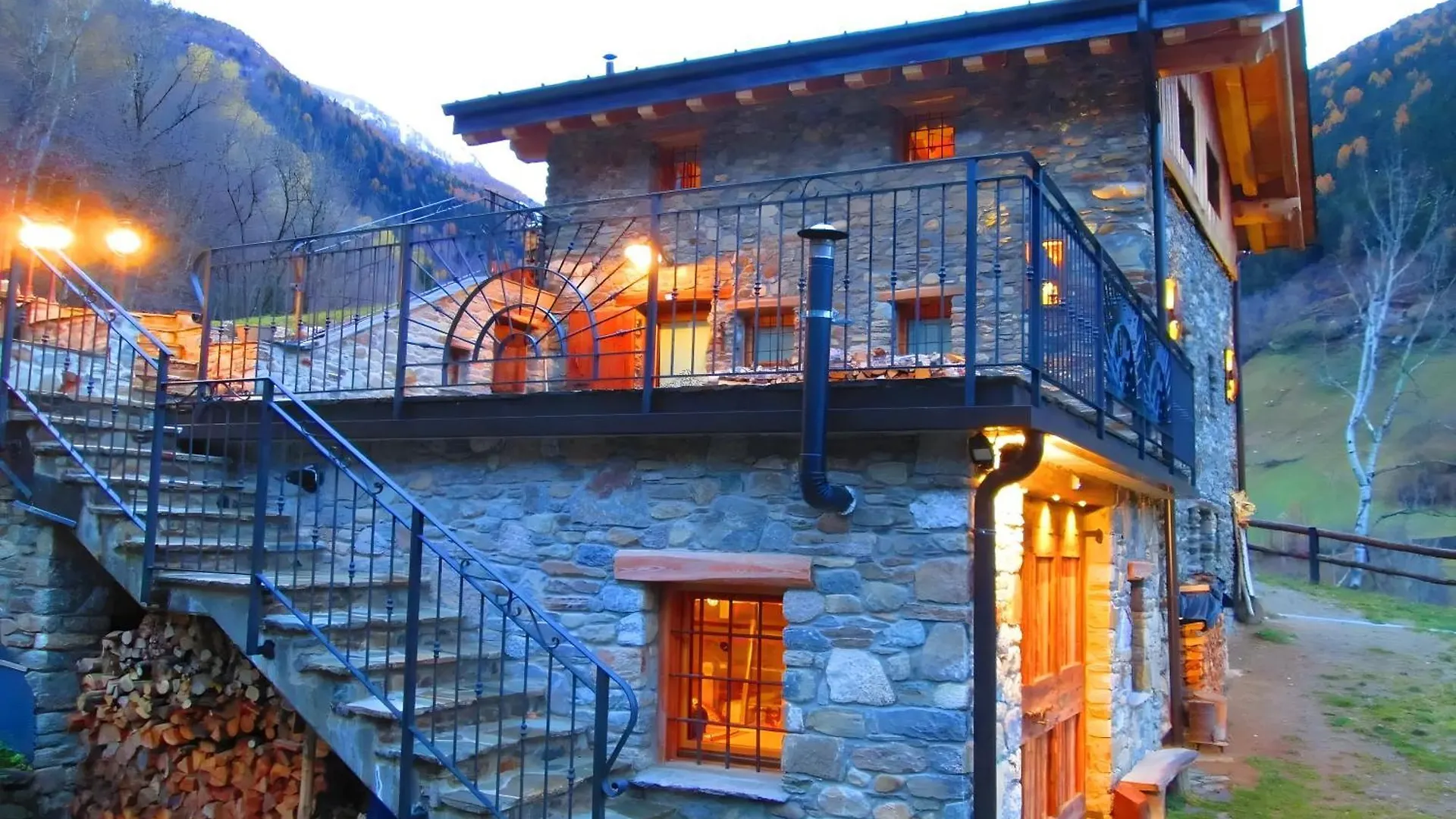 Chalet Cuore Selvatico Monno 0*,  Italien