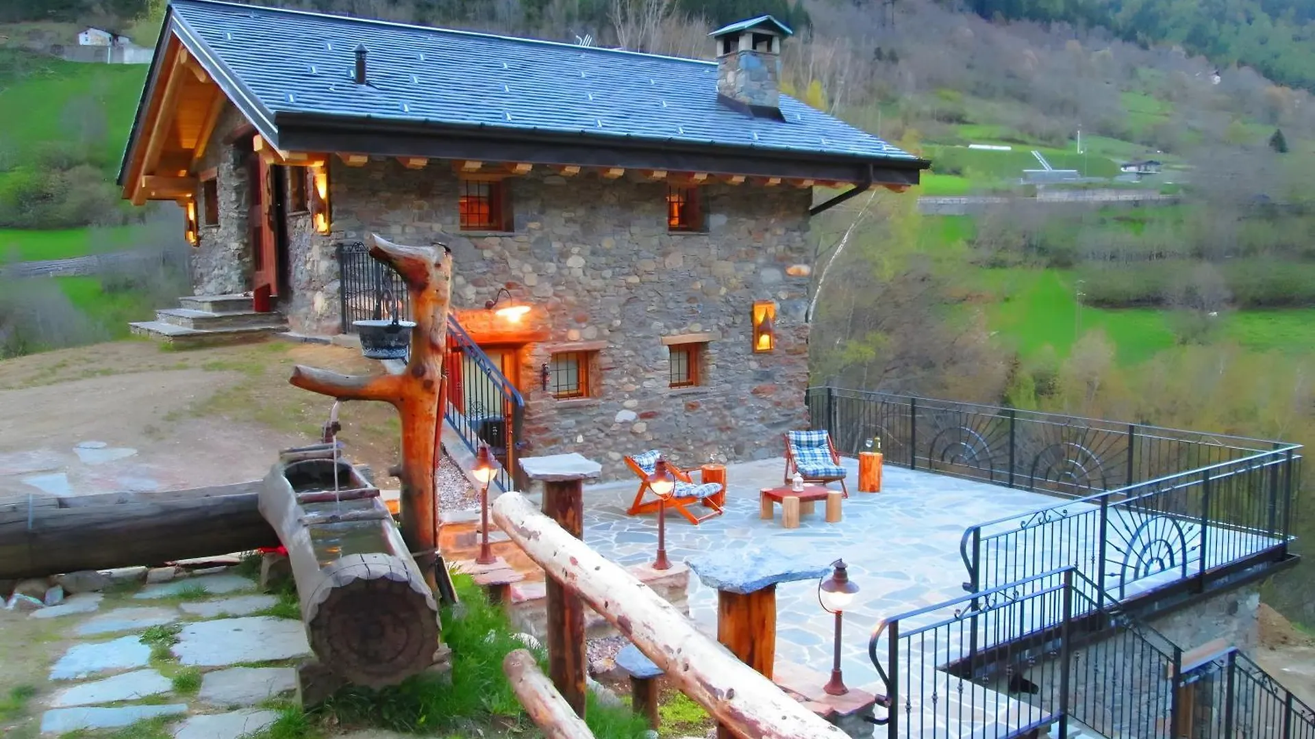 Chalet Cuore Selvatico Monno Italien